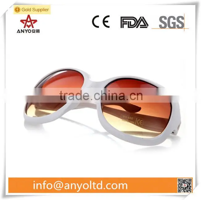 Plastic brand sunglass