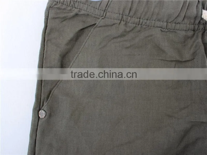 Lady fashion and cheap cotton/linen apparel stock shorts