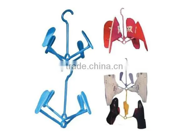Colorful Plastic Shoes Hanger