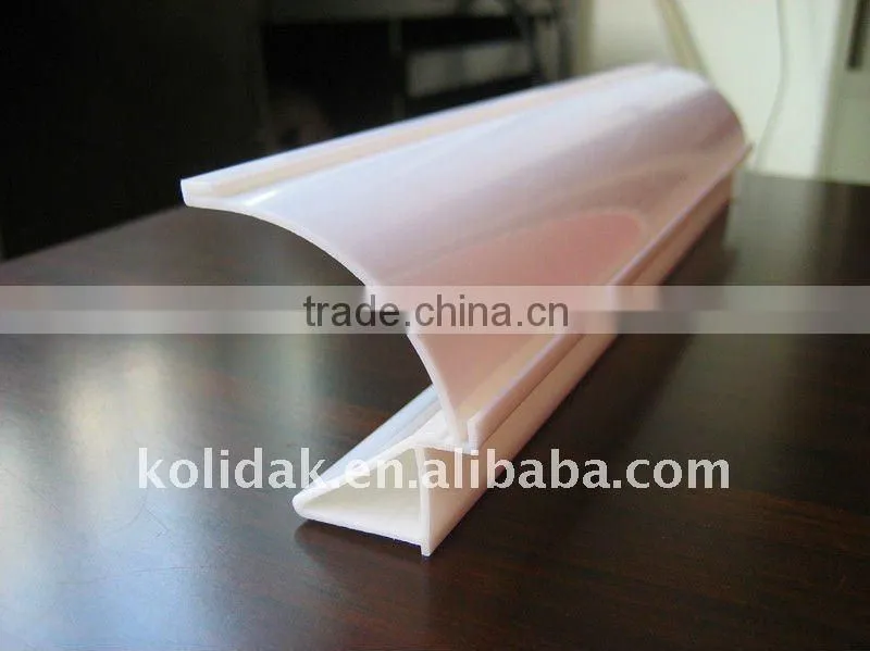 White TPE PVC photo frame profile extrusion