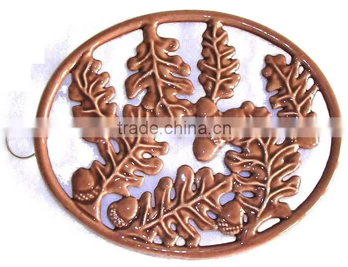 leaves shape antique cast iron trivets