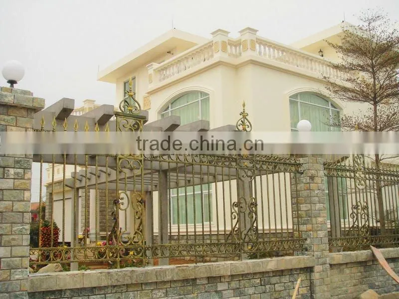 horizontal steel fence