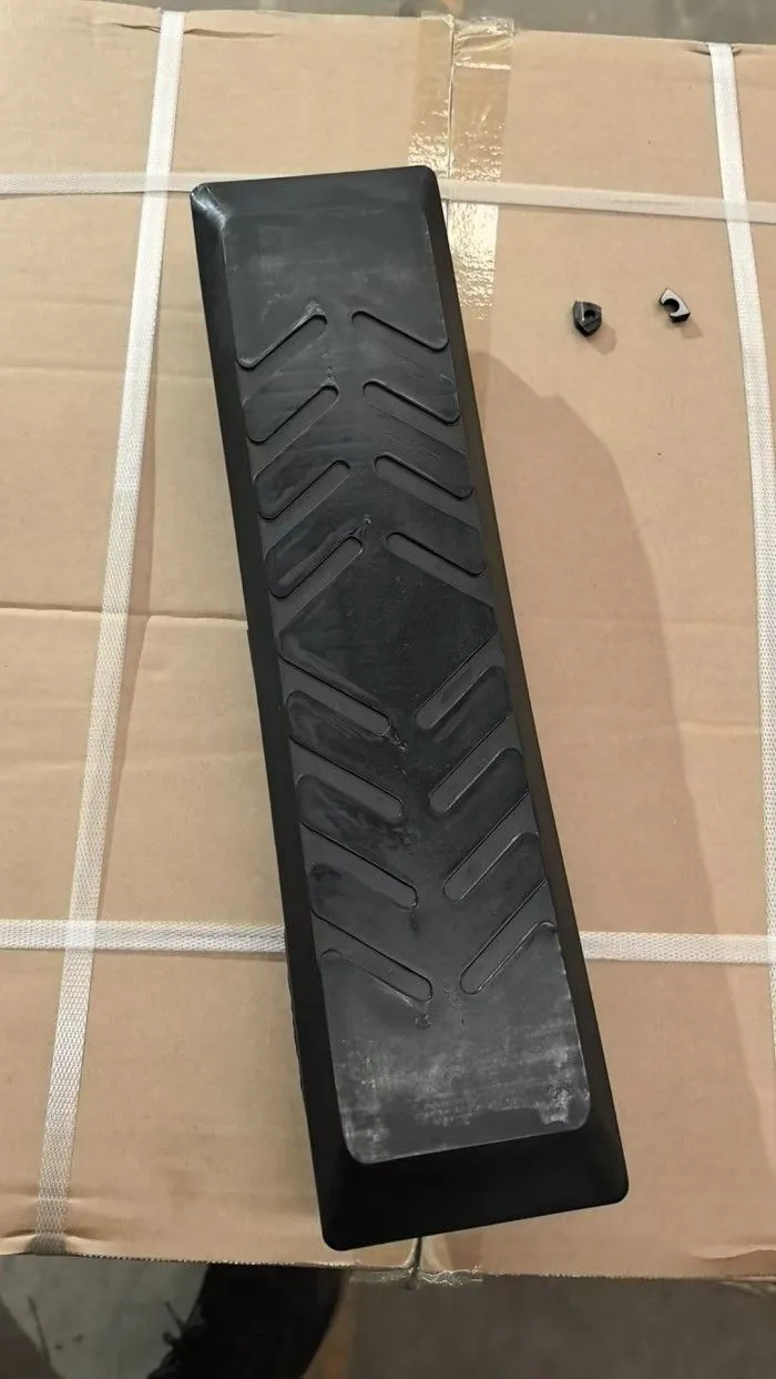 PC55 rubber track pads 3