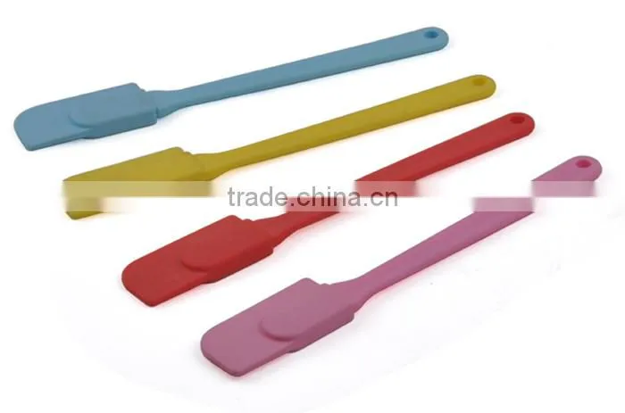 Silicone cake spatula comply with FDA and LFGB