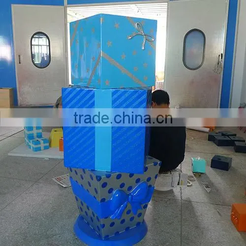 high glossy shopping mall fiberglass Christmas Santa boot decoration , outdoor Yard Decorations