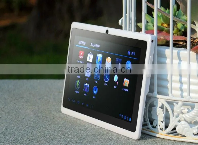 7 inch new tablet pc Q88 RK2926 with HD 1024*600 screen and classic design