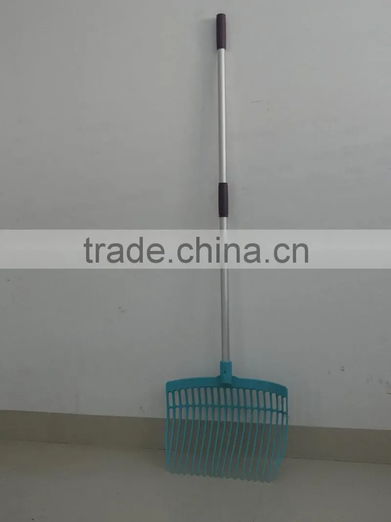 Animal plastic forks