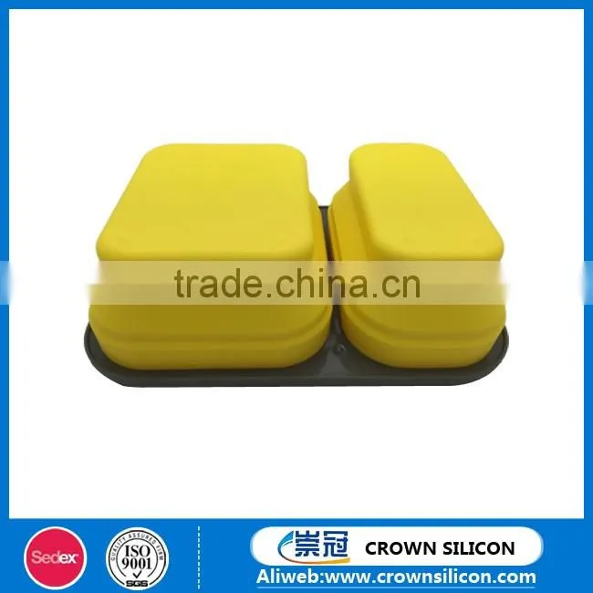 Portable collapsible silicone lunch box
