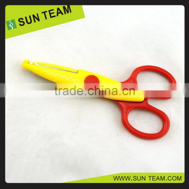CS004A 5-1/4" New plastic handle paper cutting lace scissors