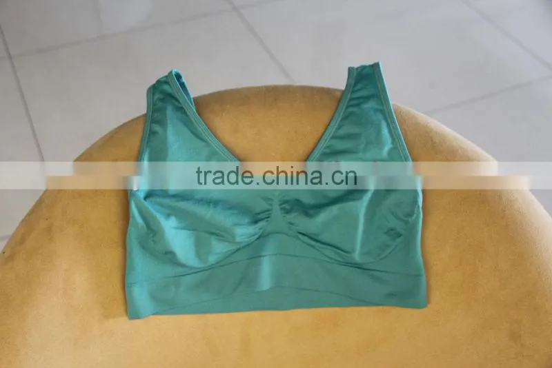 fashionable seamless low U sports bra