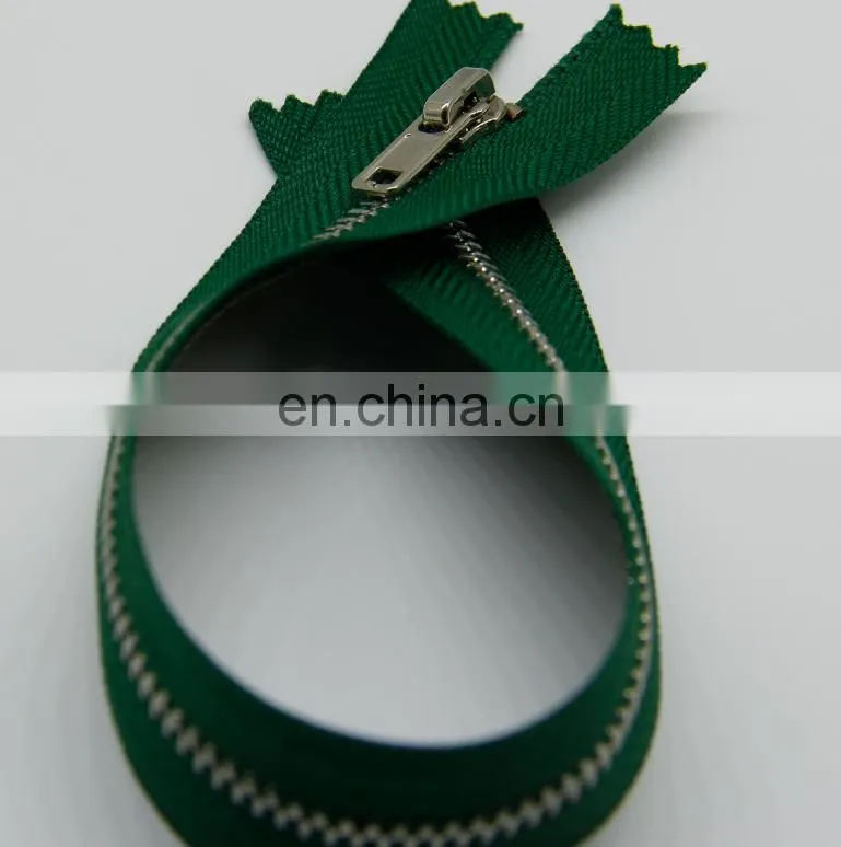 high quality customize NO.5 brass zipper for clothes