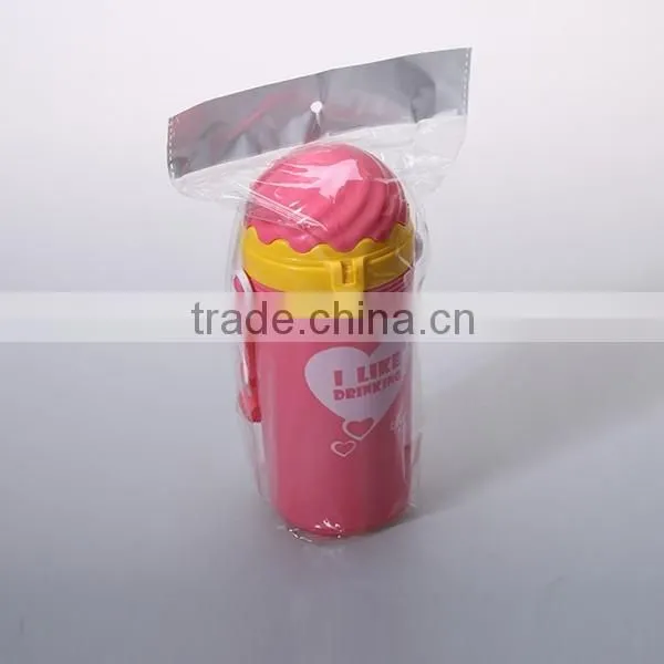 Fashion Ice Cream Shaped Plastic Sport Straw Bottle for kids