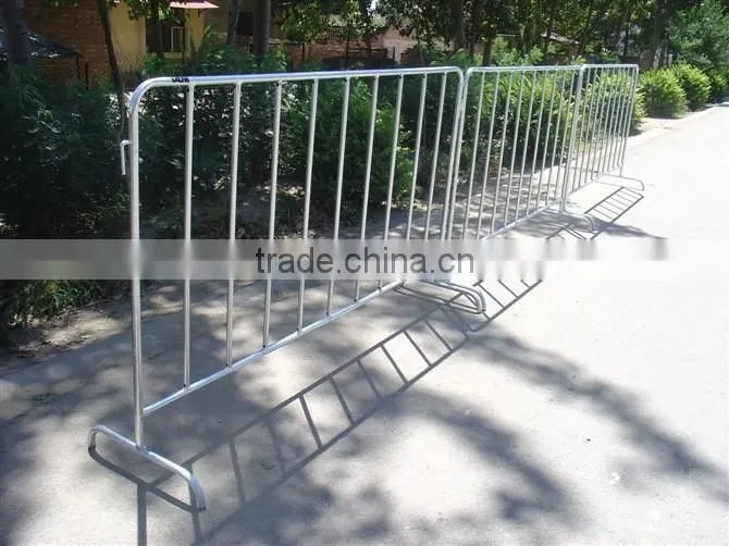interlocking strong metal temporary road safety Barriers