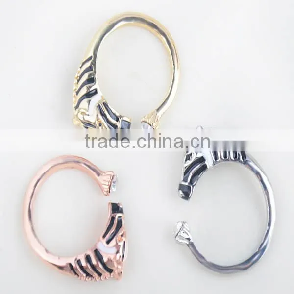 Fashion smooth opening alloy set auger female zebra rings