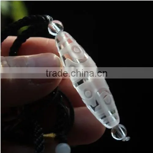 New Products For Christmas Clear Natural Quartz Crystal Tibet 12 Eyes Dzi Bead Amulet Pendant