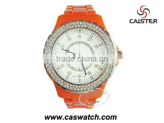 2012 new style 3-5atm waterproof,quartz movement plastic watch,offer OEM&ODM service/comply with CE&RoHS