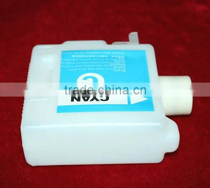 Refillable ink cartridge for Canon W8200 and W8400