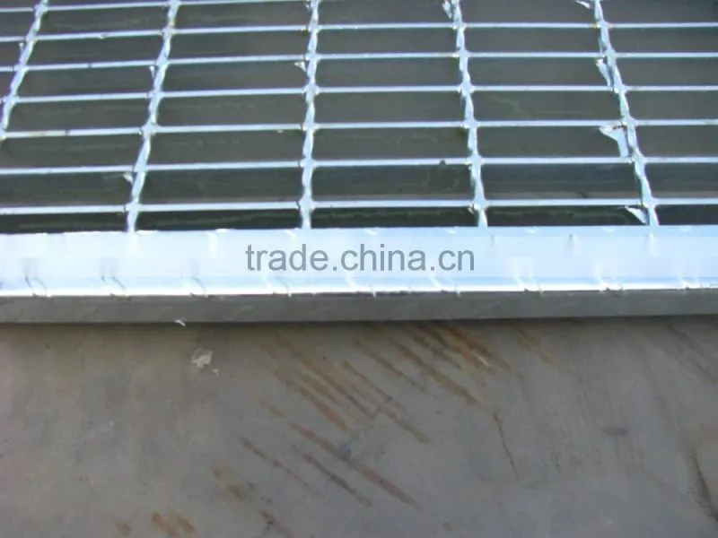 Hot dip Galvanized Stair treads