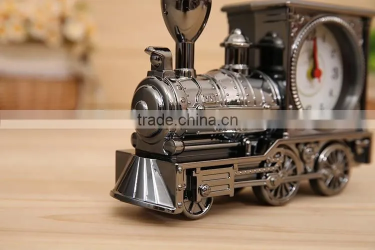 High Quality Train shape crystal small table clocks