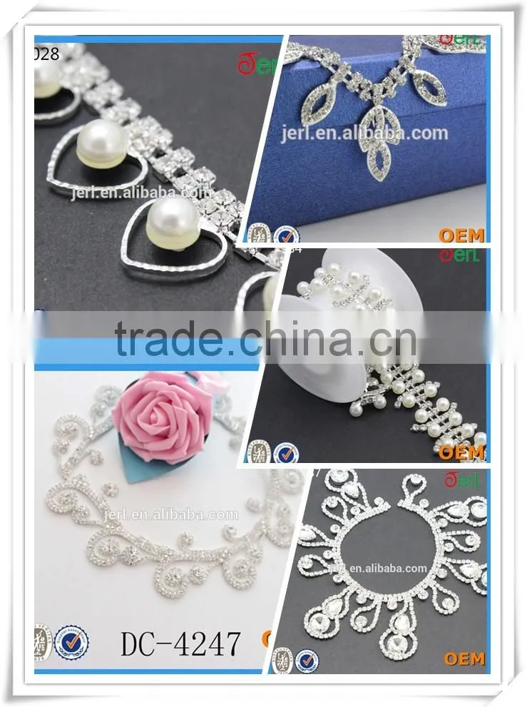 Fashion design best quality cheap crystal wedding brooch bulk rhinestone brooch
