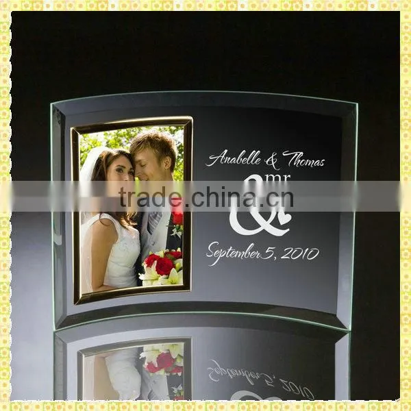 Handcrafted Wedding Gifts Glass Photo Frame For Married Keepsake