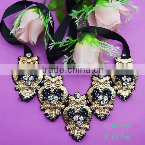 2015 hot sell new fashion wedding dress design machine embroidery lace collar for clothing