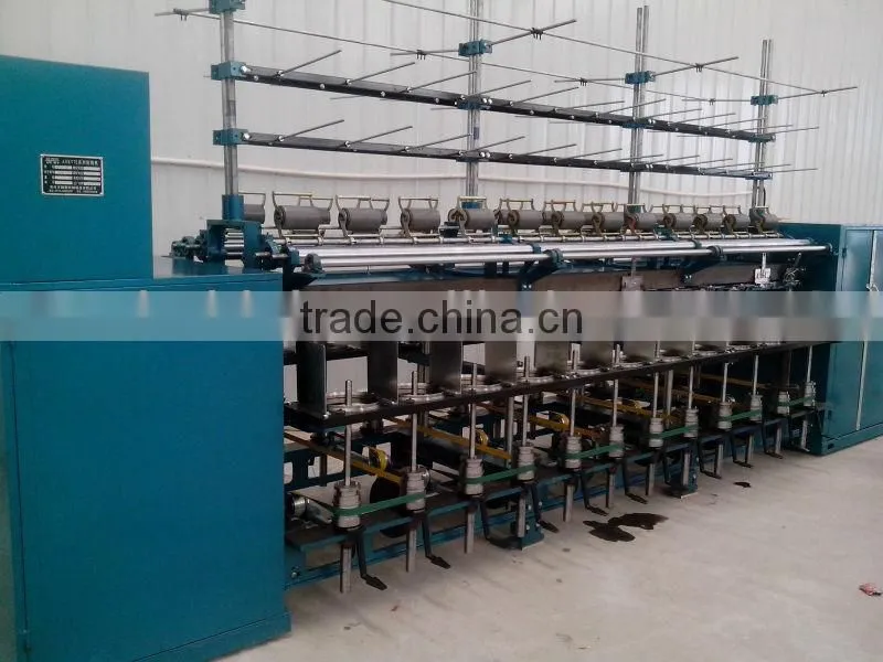 Rope making machine pre-twister for twisting rope yarn