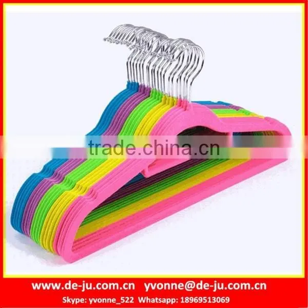 Heart Shape Indoor Flocked Cloth Hanger