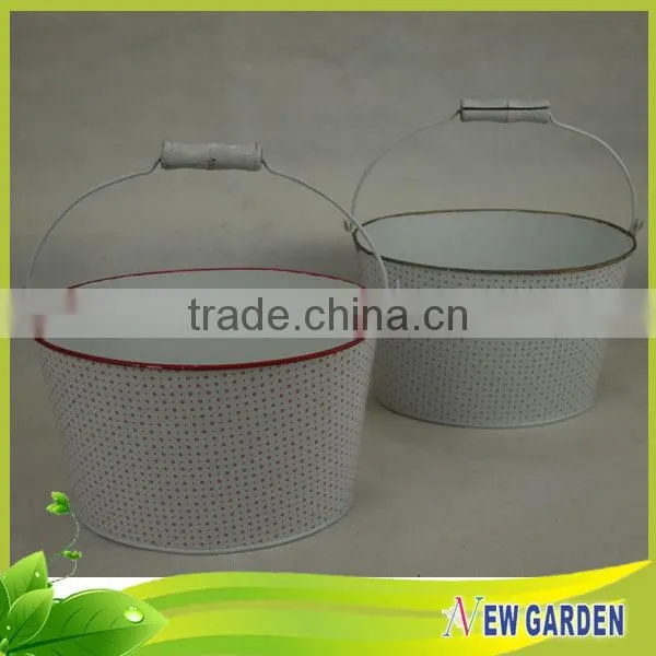 Waterproof Practical High Level White Indoor Hanging Plant Pots