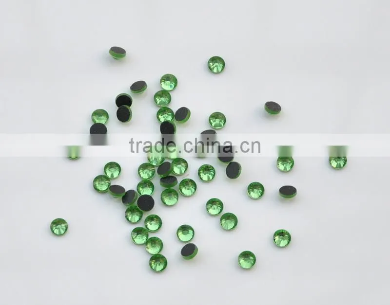 crystal fashion DMC hot fix stone shiny Garment Accessories for apparel in Peridot