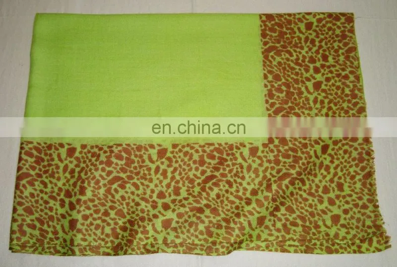 Gauze pashmina silk pashmina wool printed shawls.