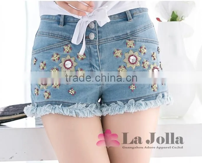 2016 Summer New Style Ladies Rivet Short Trousers 240J