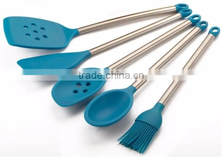 Mixing tools in the kitchen