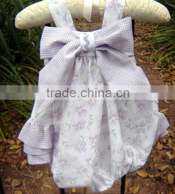 2015 Hot sale gingham seersucker Ruffle shirt for USA Children Blouses