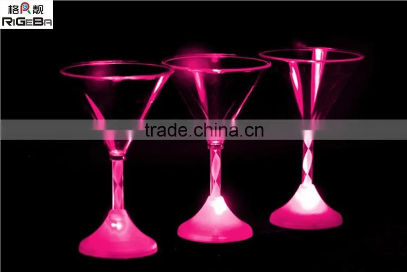 Fashional led flashing cup for party supplies and club Led Martini Cup