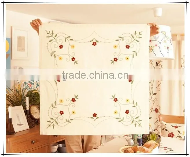Hot sale handmade embroidered signature cotton table runner