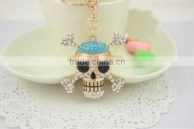 Kingman 2013 Rhinestones Cut New Fashion Skull Keychain