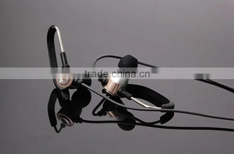 Wholesale High Quality Sport Earphone Metal Earphone for Samsung Earphone for Iphone