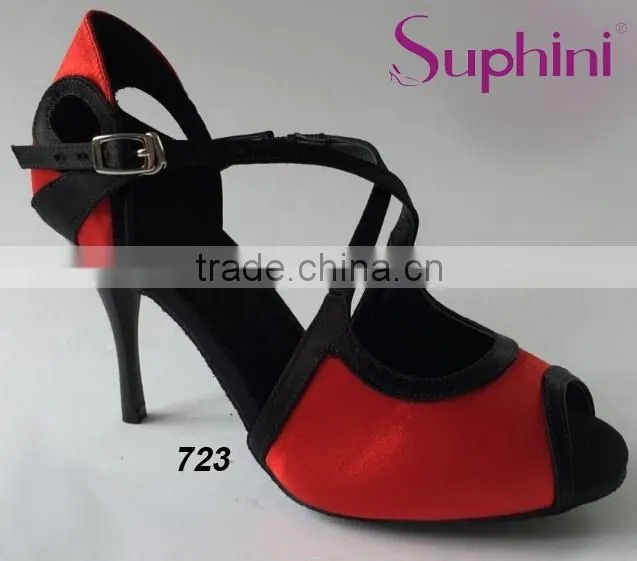 Red black Argentina tango sand