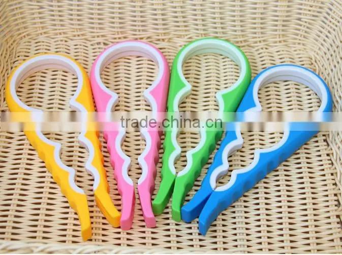 New design bottle cap opener plastic twist cap bottle opener cap bottle opener
