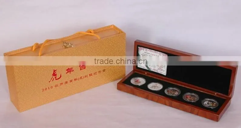 folding paper coin box