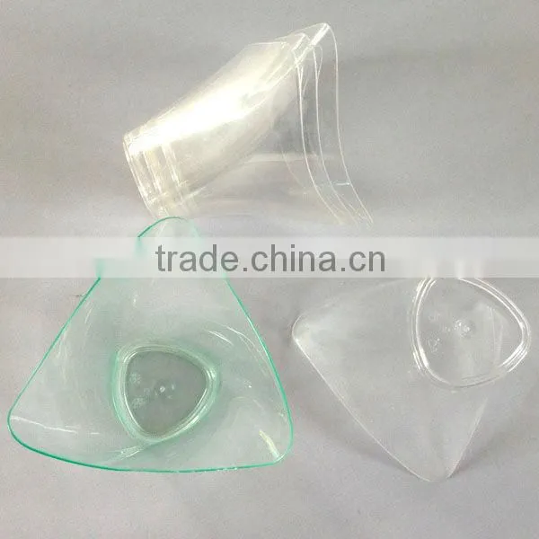 Trifoliate and clear plastic dessert cup