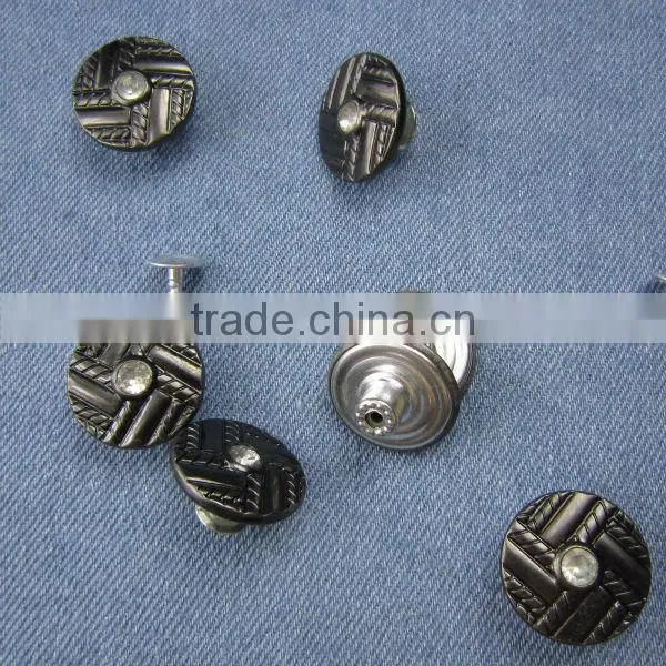 custom metal enamel buttons