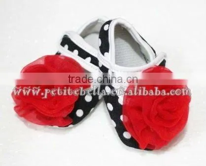 Baby Black White Polka Dots Crib Shoes with Red Rose MAS41