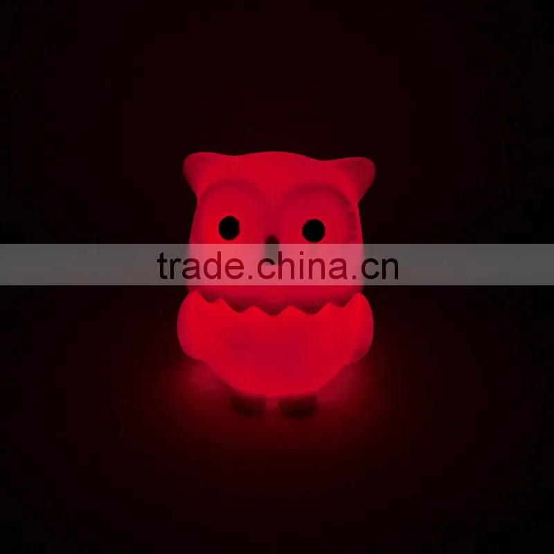 Small Size New Design Vynil Owl Anime Figure Led Light Toys