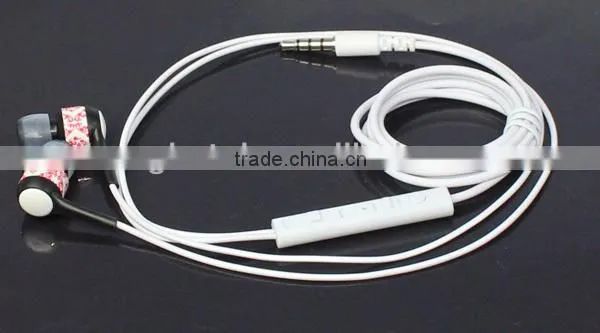 Newest earphone with switchable mic for iPhone/Nokia all kind of mobile phone