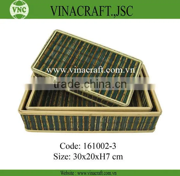 Storage basket for clothing