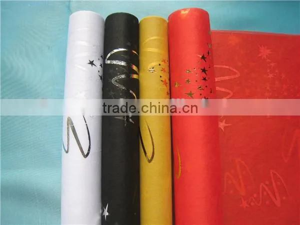 Non woven cheap table runner for dinner and christmas