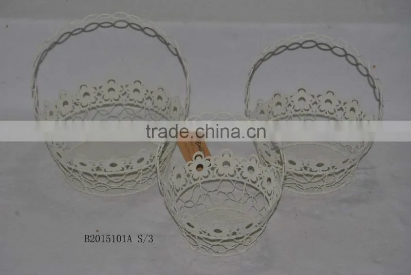 Round metal gift basket with a handle for wedding decoration