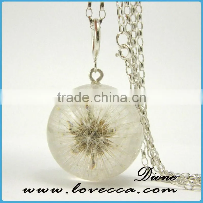 New Fashion Heart shape Transparent Real Flower Resin Charm Pendants